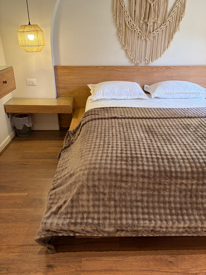 CAFE Bubbles Blanket