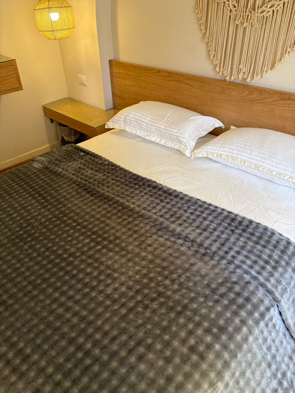 SMOKE Bubbles Blanket