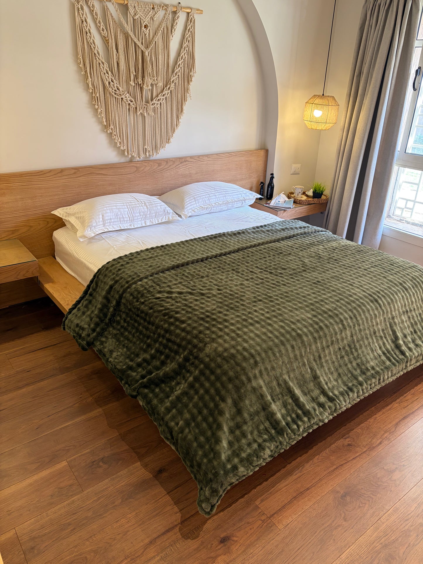 OLIVE Bubbles Blanket