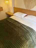 OLIVE Bubbles Blanket