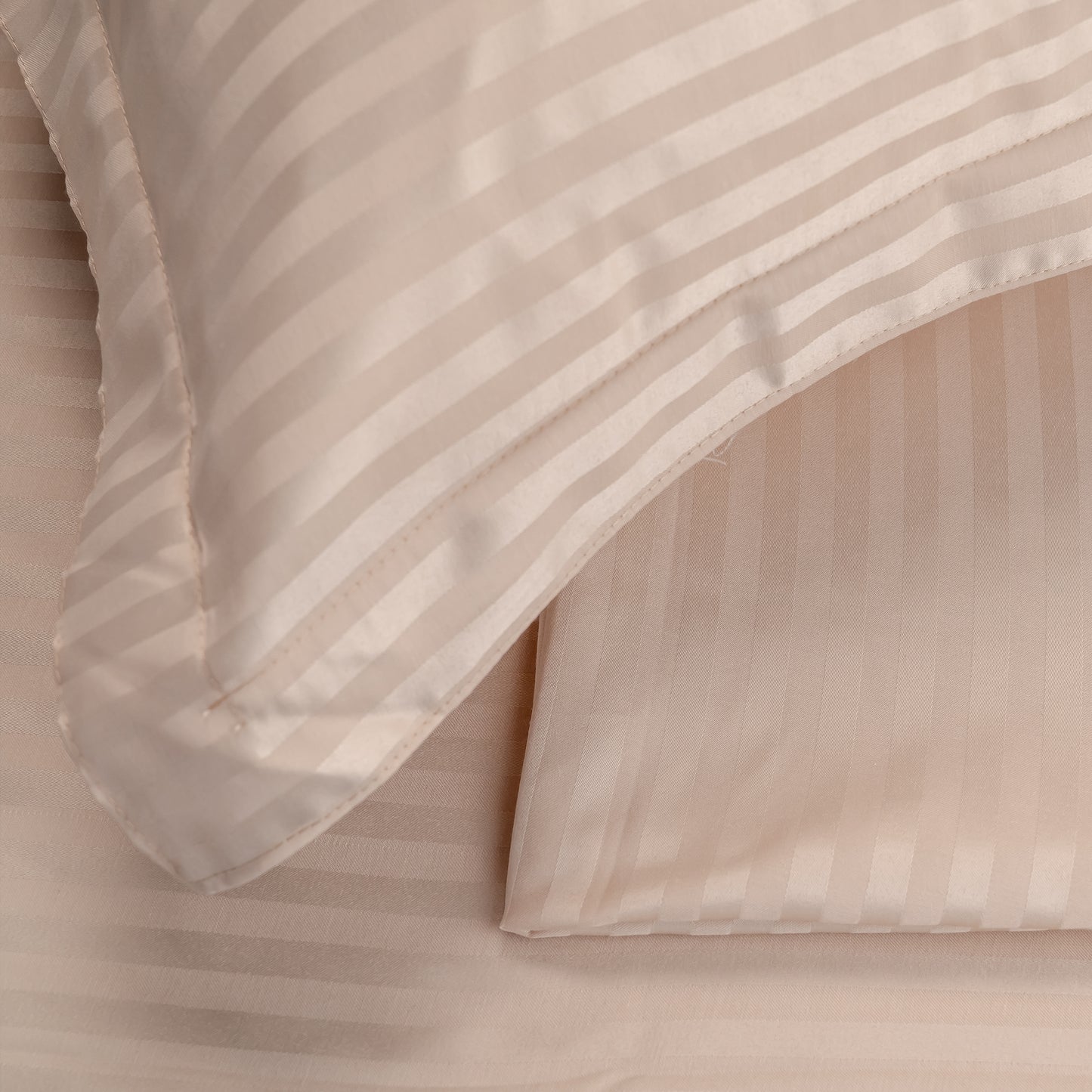 WARM BEIGE stripe bedsheet