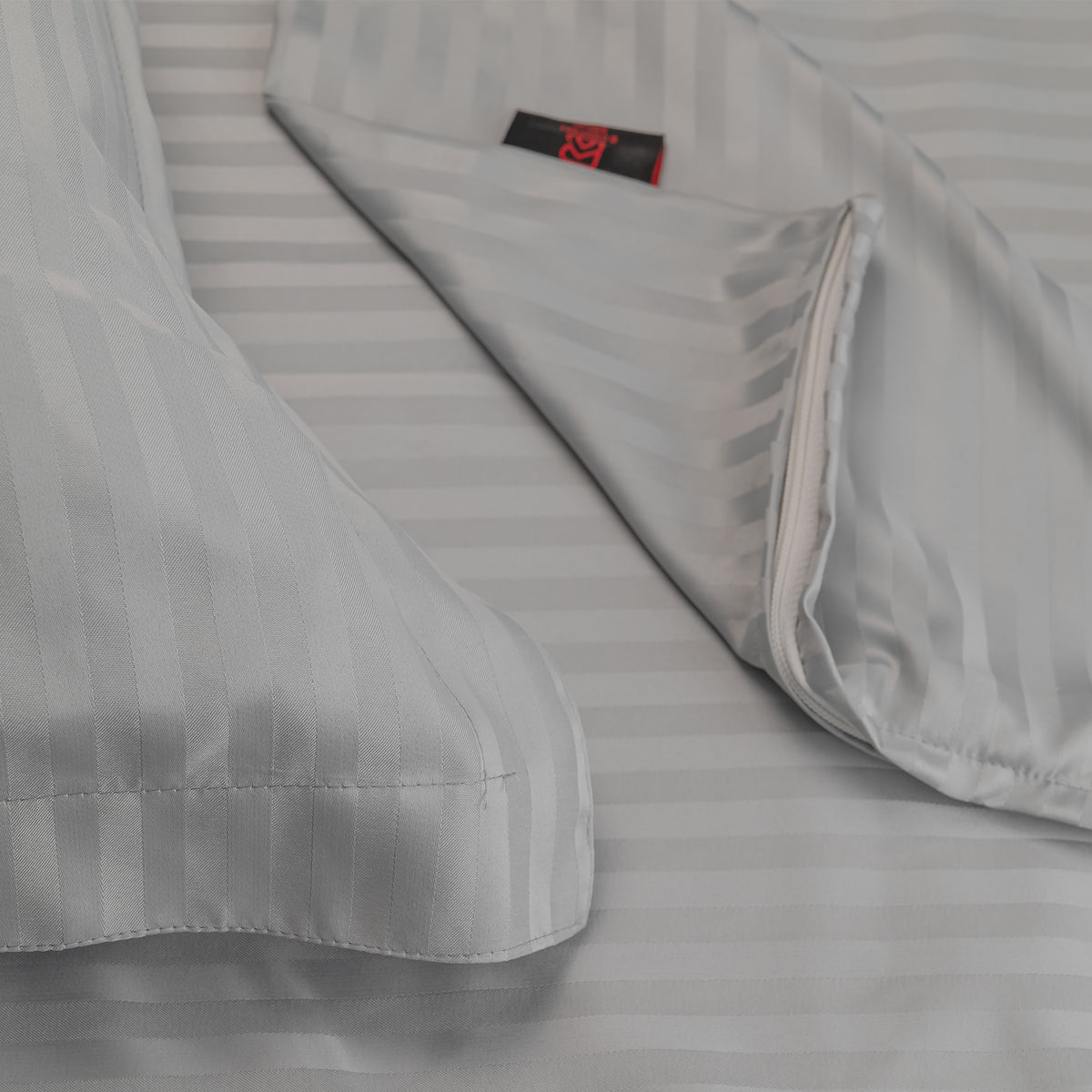 SILVER stripe bedsheet