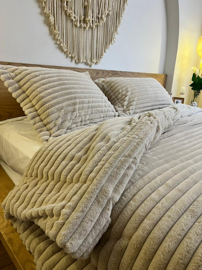 MILK TEA Flow Fur Duvet