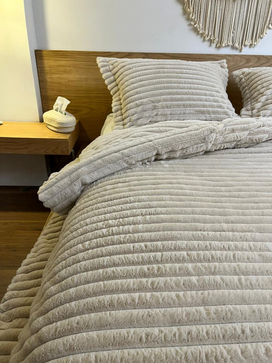 MILK TEA Flow Fur Duvet