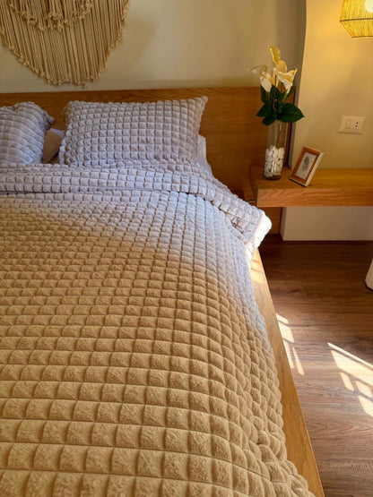 MILKY CHOCOLATE Cubes Fur Duvet