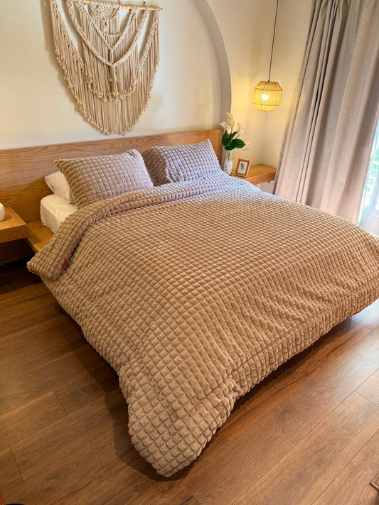 MILKY CHOCOLATE Cubes Fur Duvet