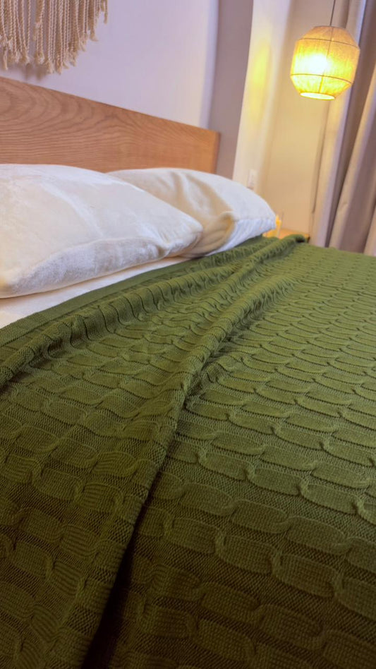 OLIVE Knitted Cotton Throw Blanket