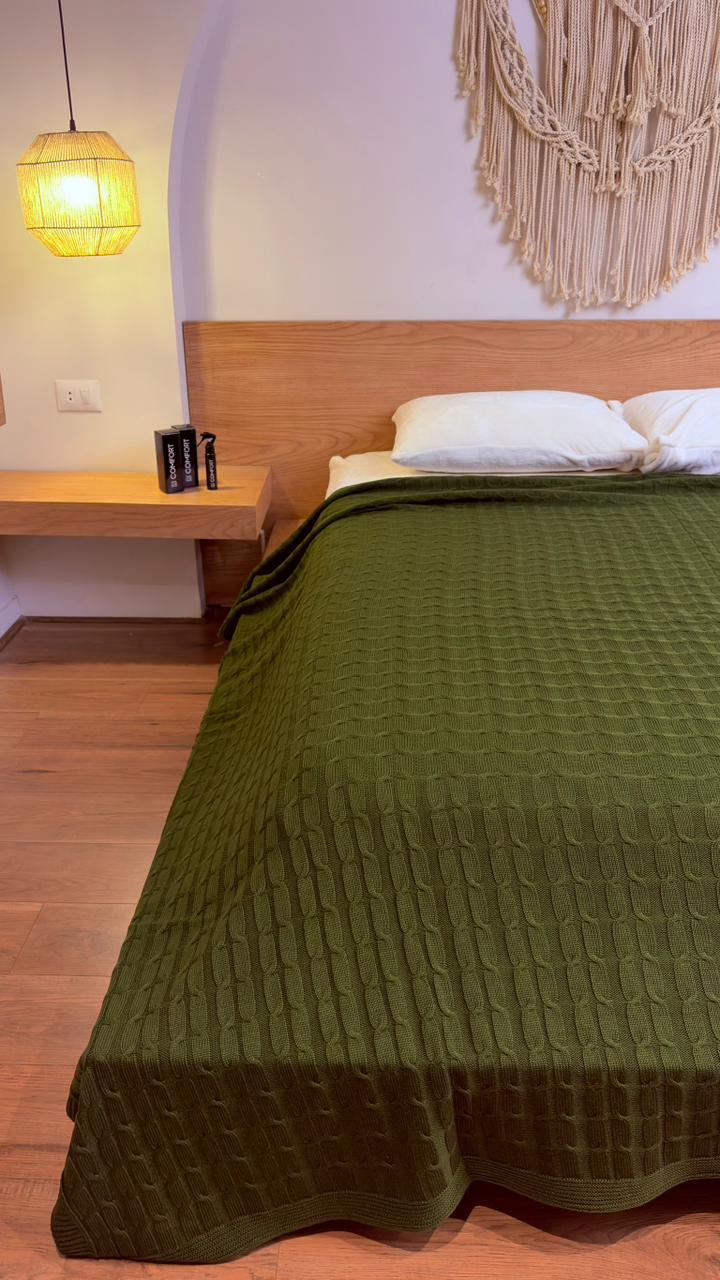 OLIVE Knitted Cotton Throw Blanket