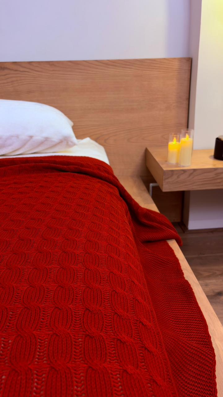 CRIMSON Knitted Cotton Throw Blanket