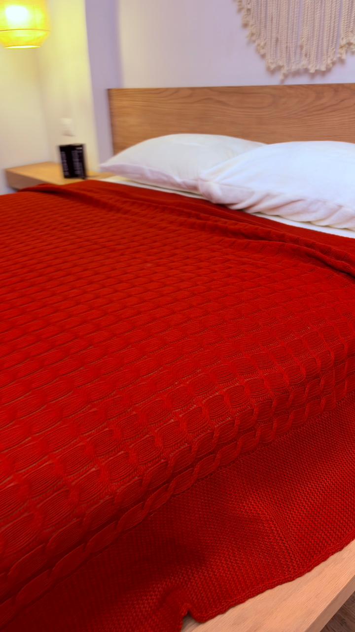 CRIMSON Knitted Cotton Throw Blanket