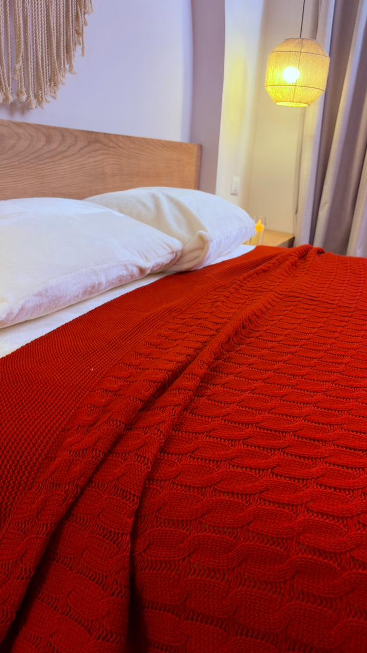 CRIMSON Knitted Cotton Throw Blanket