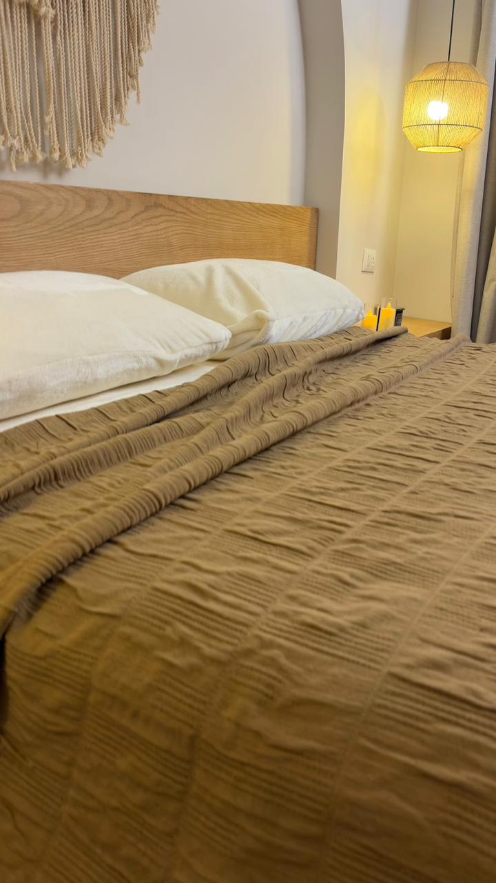 HAZEL CALMA Cotton Throw Blanket