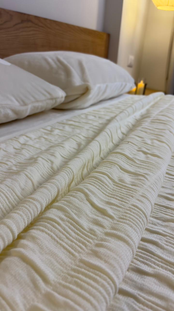 CREAM CALMA Cotton Throw Blanket