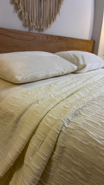 CREAM CALMA Cotton Throw Blanket