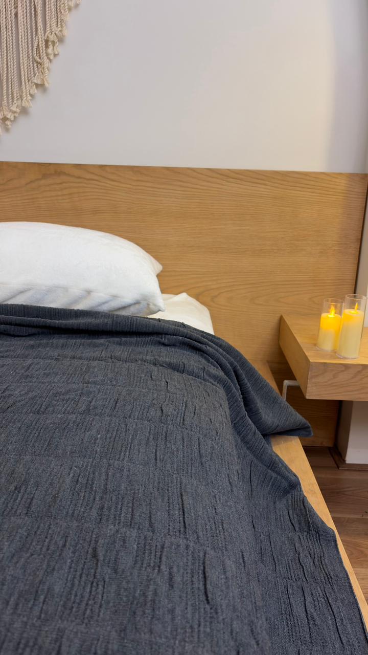 SHADOW CALMA Cotton Throw Blanket