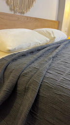 SHADOW CALMA Cotton Throw Blanket