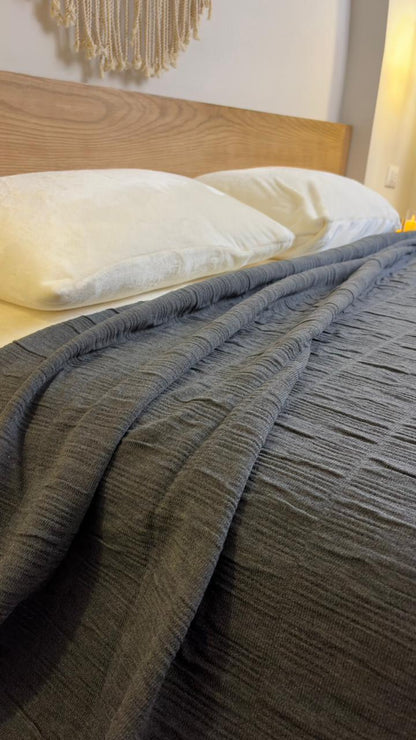 SHADOW CALMA Cotton Throw Blanket