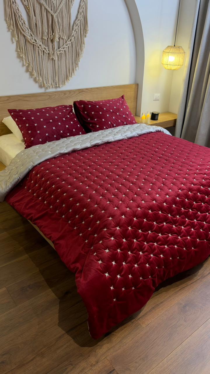 WINE STARS Embroidered Velvet Duvet