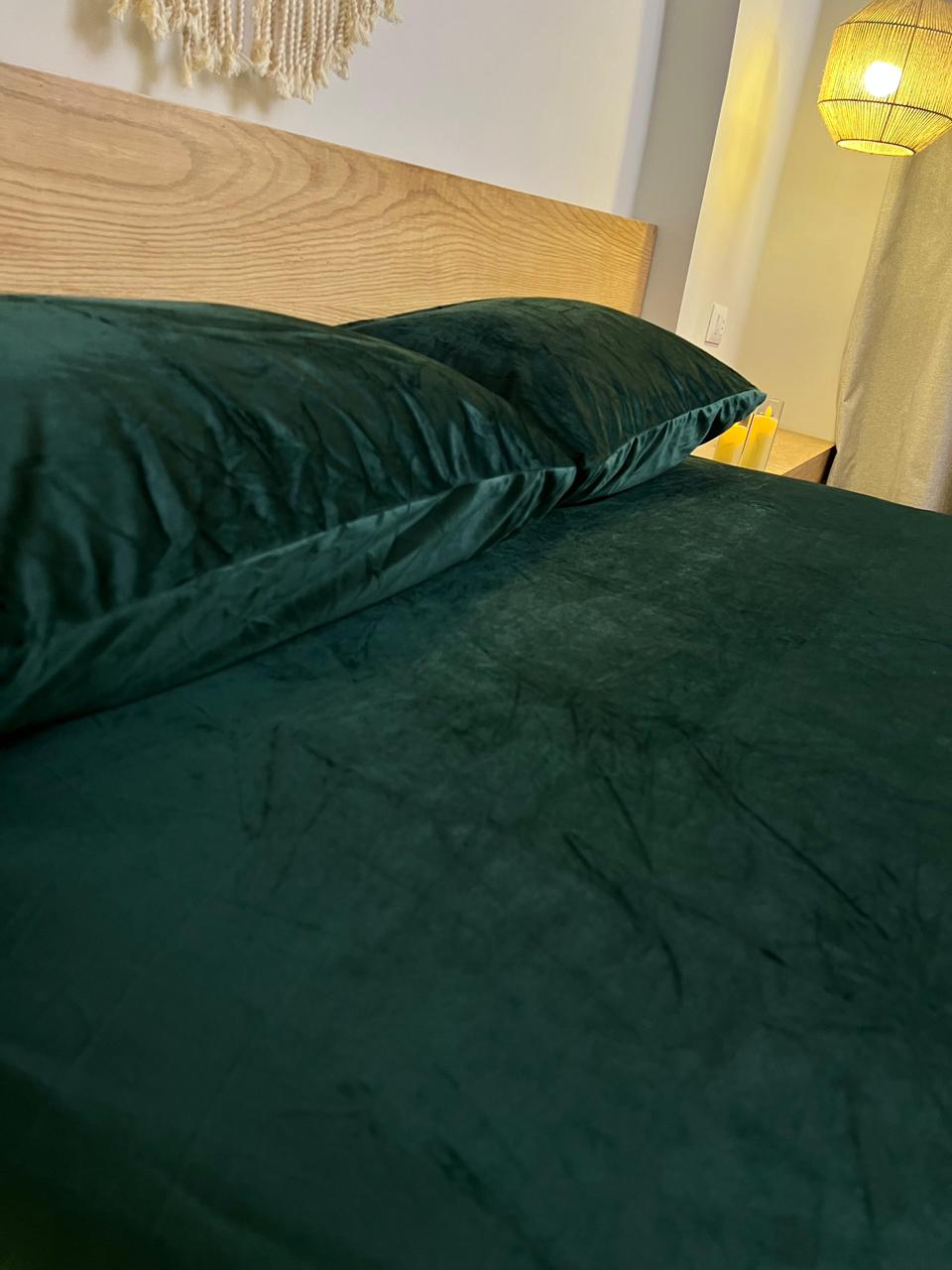 FOREST Plain Velvet Bedsheet