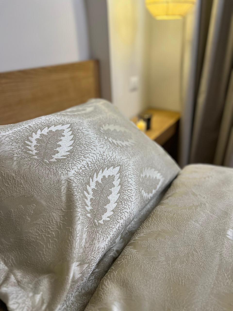 DEEP AMBER chenille duvet cover